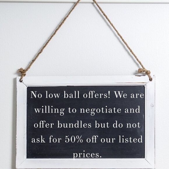 NO LOWBALL OFFERS PLEASE!They will not be accepted - Picture 3 of 3